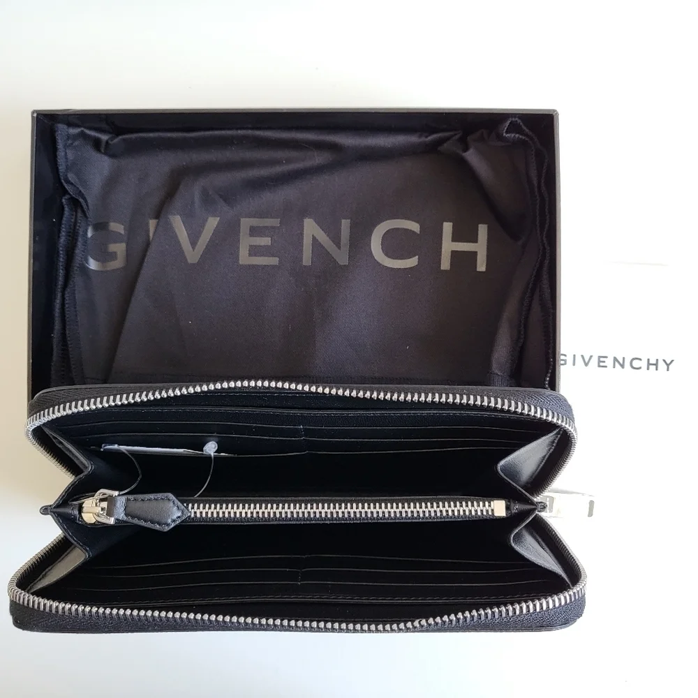 Givenchy Iconic 